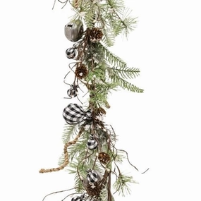 *Black & White Country Gingham Bells Garland