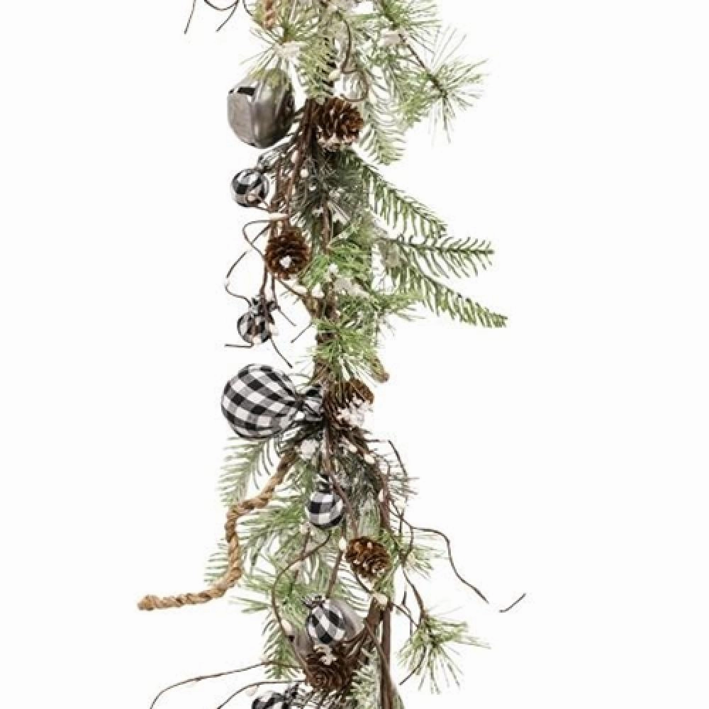 *Black & White Country Gingham Bells Garland
