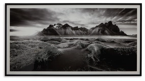 Delstone Black / White Wall Art
