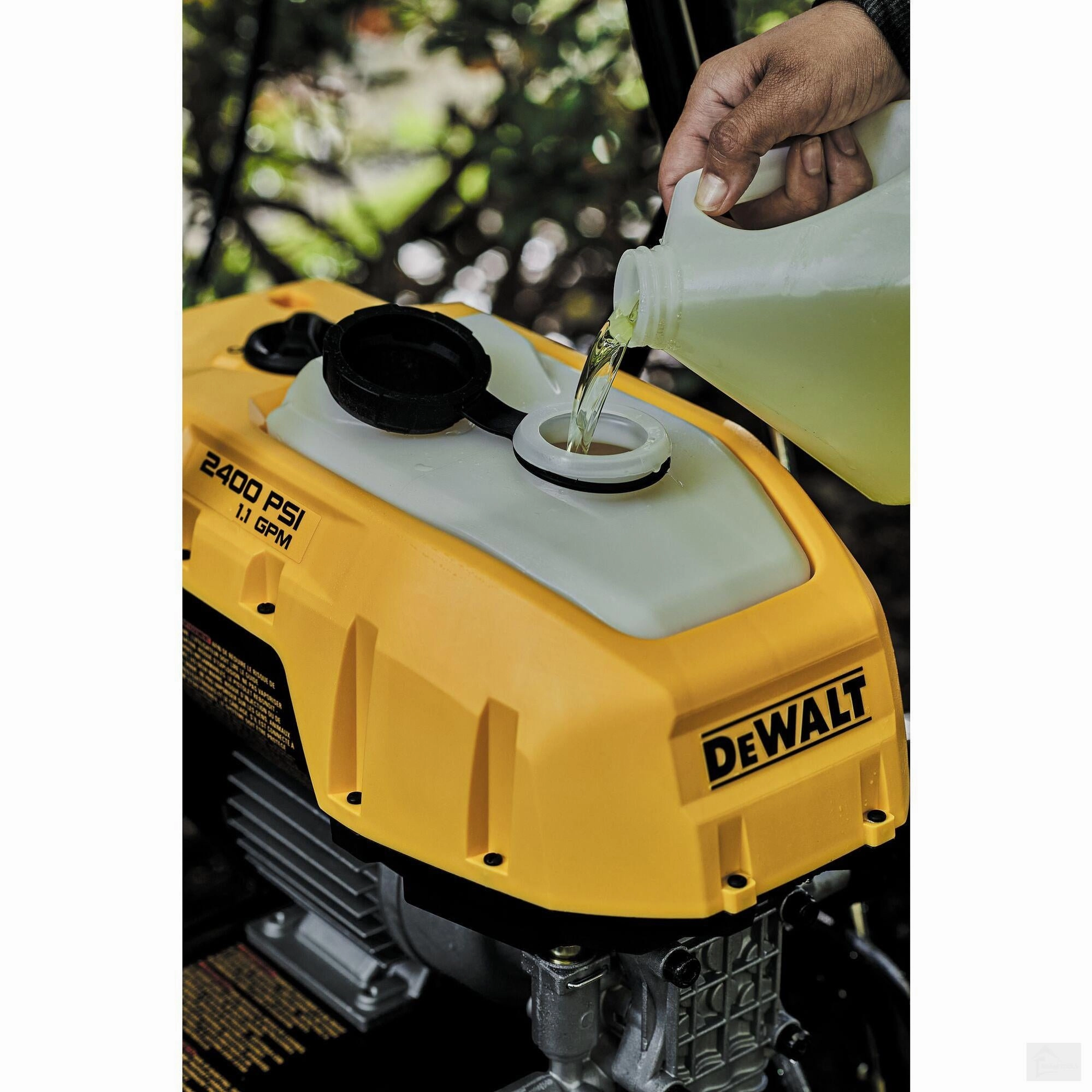 Dewalt Electric Pressure Washer - 2400 PSI 13 AMP [DWPW2400]