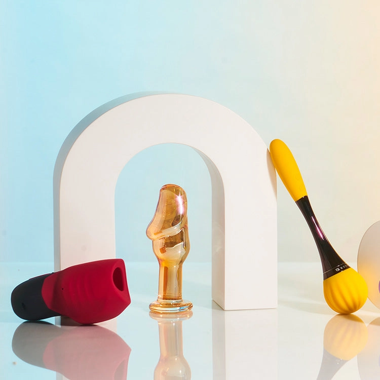 Gender X Body Kisses Vibrating Suction Massager