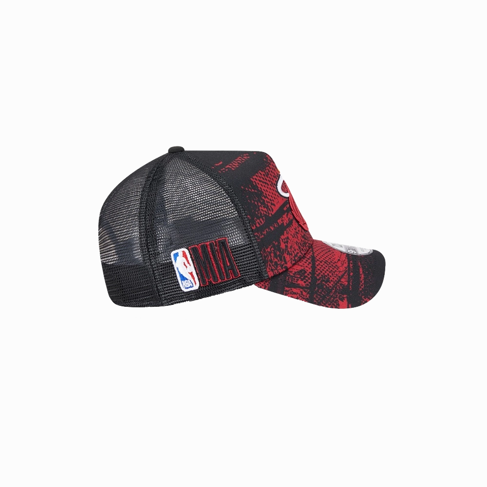 New Era Miami HEAT 2024 Tipoff Trucker Snapback