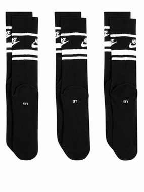 Nike Sportswear Everyday Essential Pack Of Three Socks