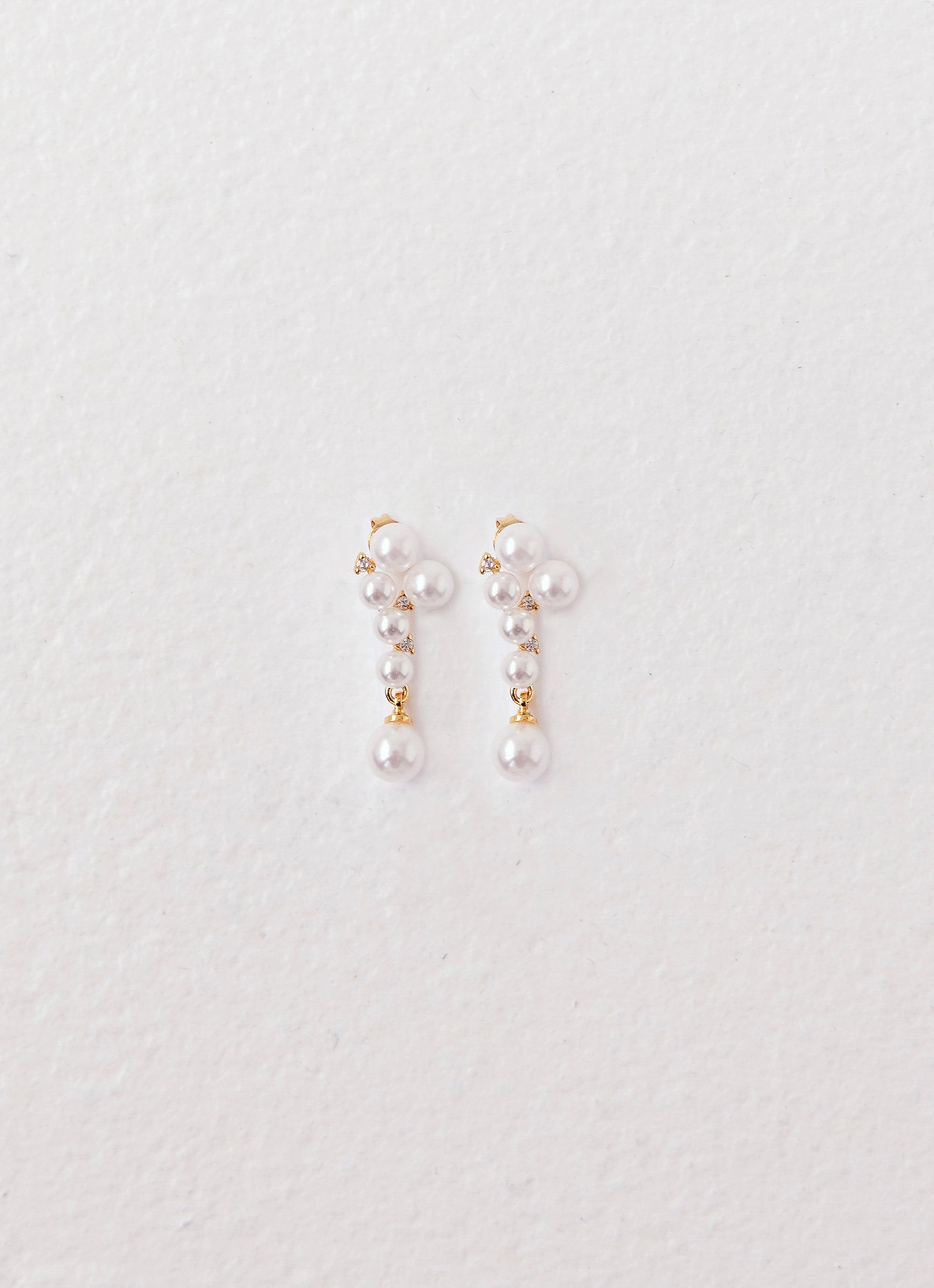 Saffron Pearl Earring - Pearl