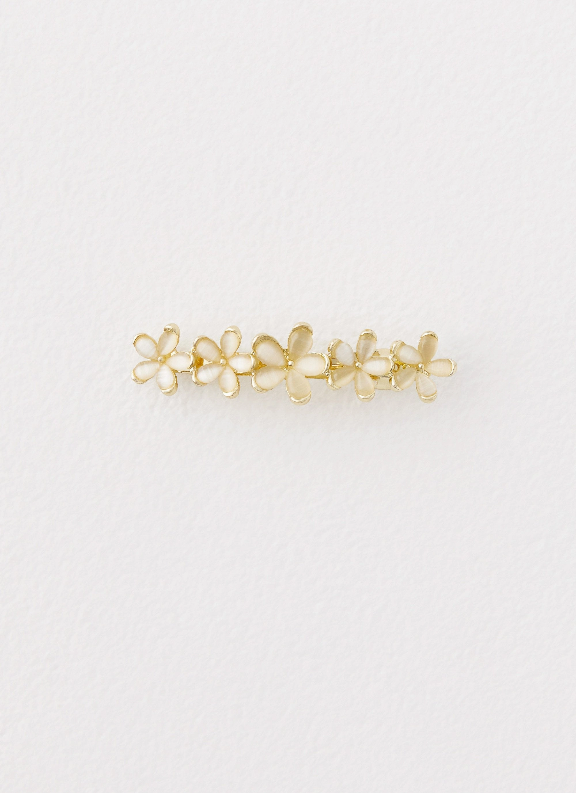 Summer Girl Hair Clip - Pearl